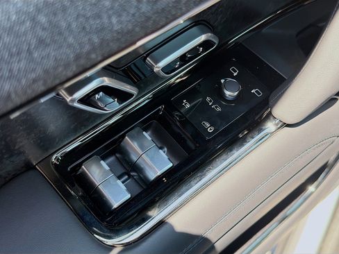 New 2026 Land Rover Range Rover Sport Dynamic SE AWD/4WD image 24