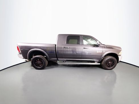 Used 2018 RAM 2500 Laramie w/ Convenience Group AWD/4WD image 11