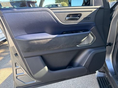 Certified 2026 INFINITI QX80 4WD image 17