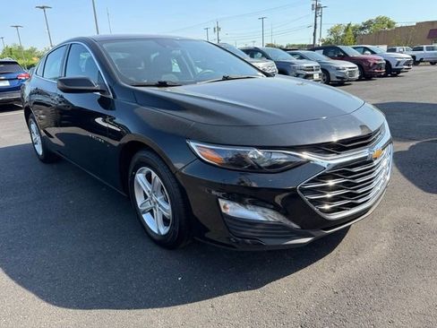 Used 2024 Chevrolet Malibu LT FWD image 1