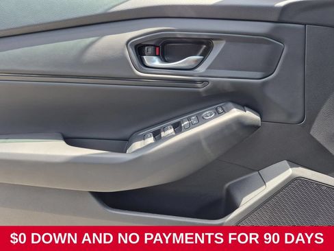 Used 2025 Honda Accord SE image 11