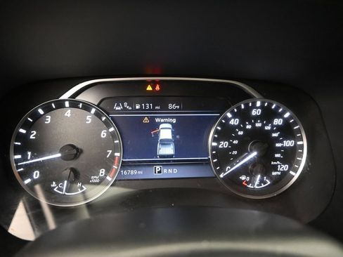 Used 2023 Nissan Frontier SV w/ Technology Package RWD image 13