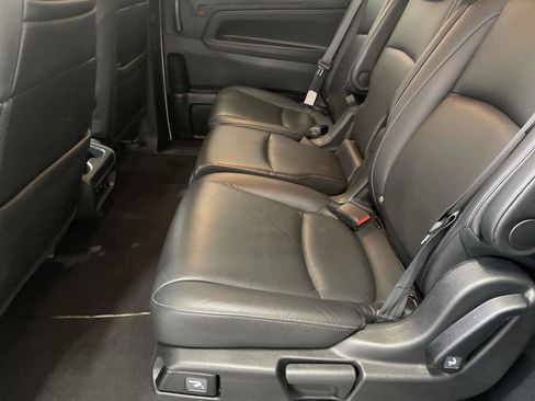 Used 2023 Honda Odyssey Touring image 23
