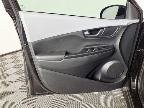 Used 2020 Hyundai Kona SEL FWD image 16