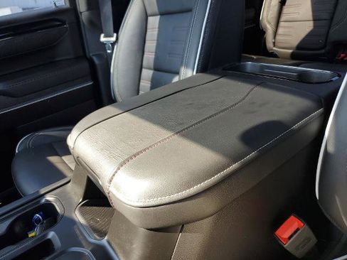 Used 2024 GMC Sierra 1500 AT4X image 87