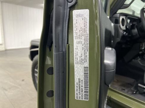 Used 2024 Jeep Wrangler Sport image 31