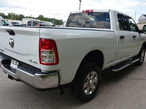 Used 2024 RAM 2500 Big Horn w/ Off Road Package AWD/4WD image 5