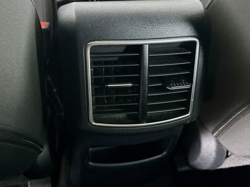 Used 2025 Kia Sportage LX FWD image 25