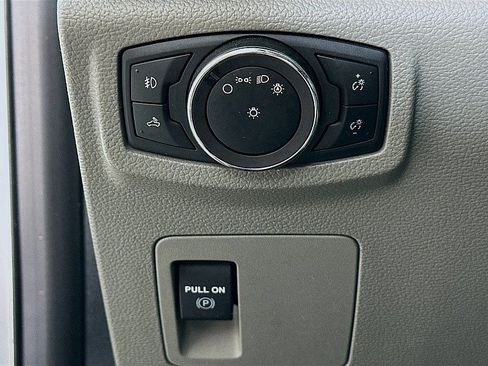Used 2018 Ford F150 XL w/ Equipment Group 101A Mid AWD/4WD image 10