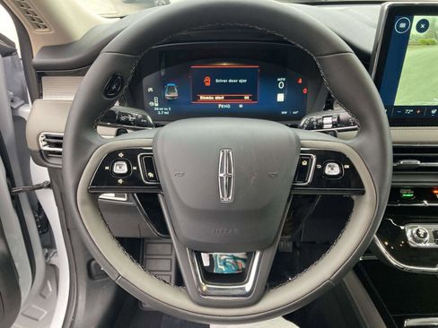 New 2026 Lincoln Corsair Premiere image 31