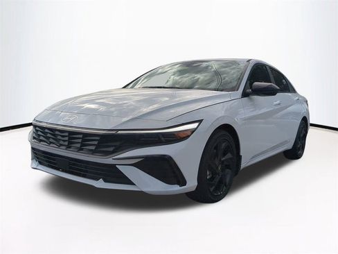 New 2026 Hyundai Elantra SEL Sport image 9