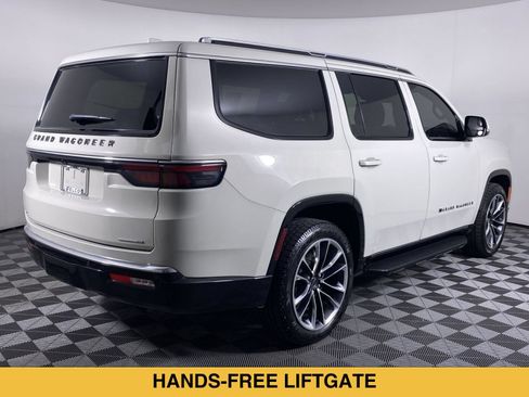Used 2022 Jeep Wagoneer Series II w/ Premium Group I AWD/4WD image 21