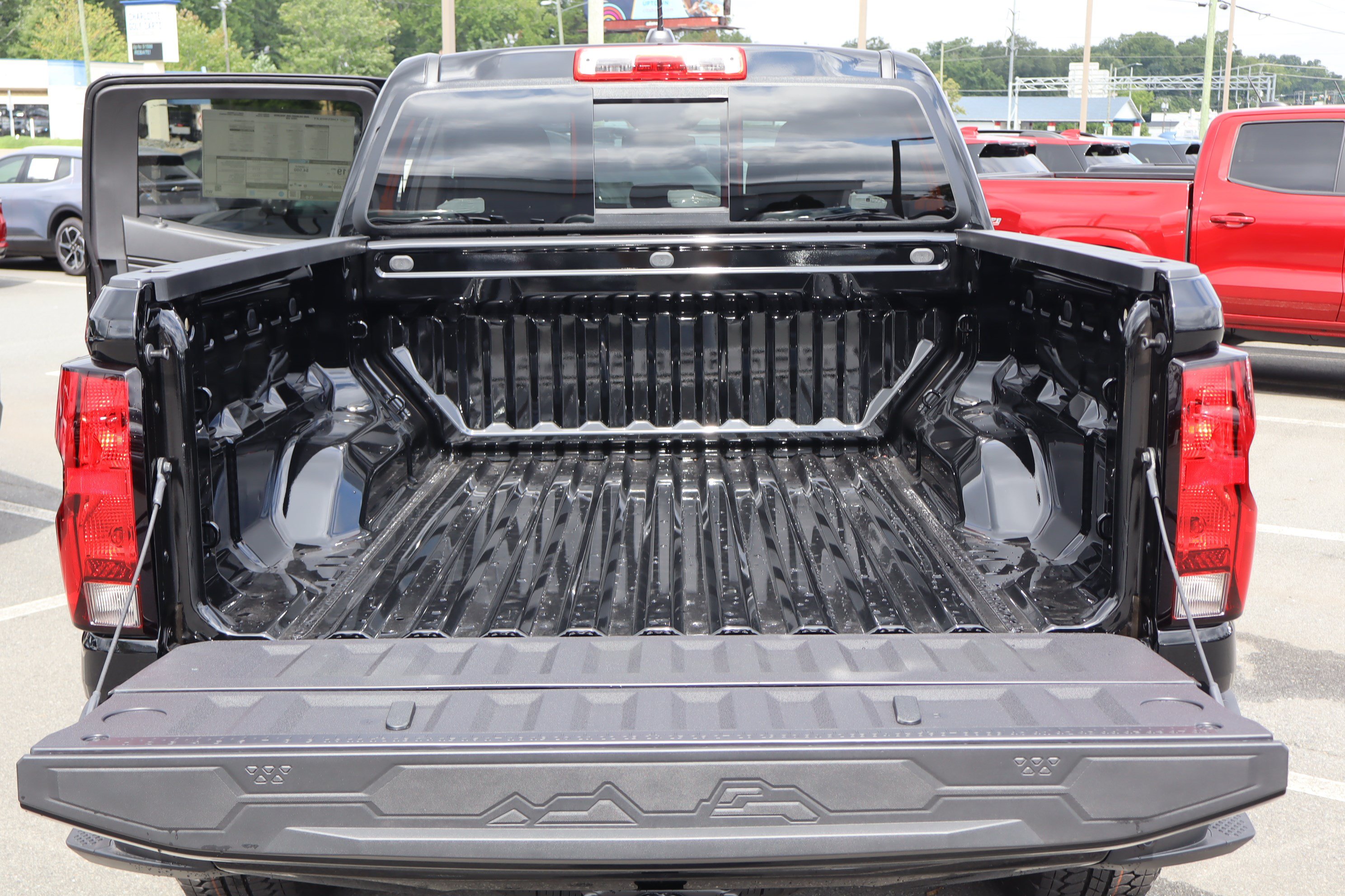 New 2026 Chevrolet Colorado Trail Boss AWD/4WD image 9