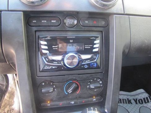 Used 2009 Ford Mustang GT Premium image 18