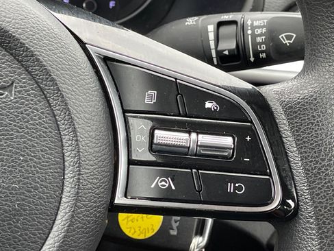 Certified 2024 Kia Forte LXS FWD image 11