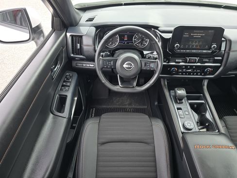Used 2025 Nissan Pathfinder Rock Creek AWD/4WD image 31