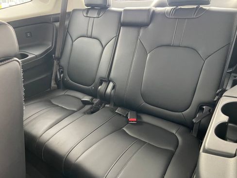 Used 2024 Honda Pilot Elite image 24