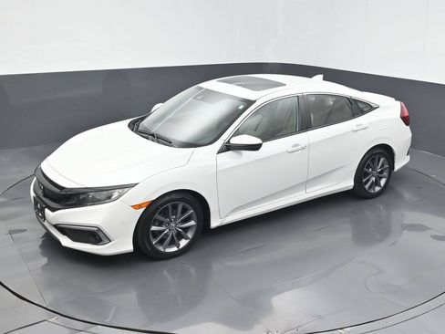 Used 2019 Honda Civic EX image 9