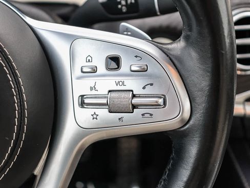 Used 2018 Mercedes-Benz S 560 Sedan image 20