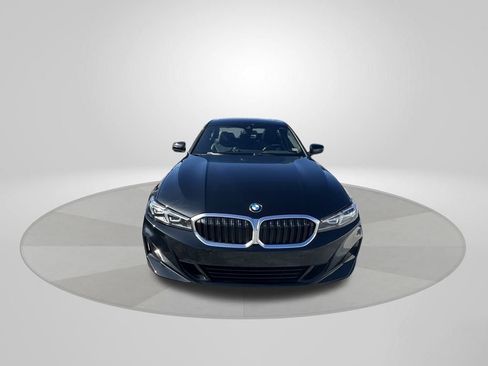 Used 2025 BMW 330i Sedan image 2