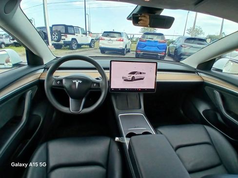Used 2023 Tesla Model 3 Standard Range RWD image 23