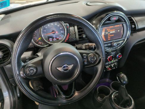Used 2017 MINI Cooper S FWD image 5