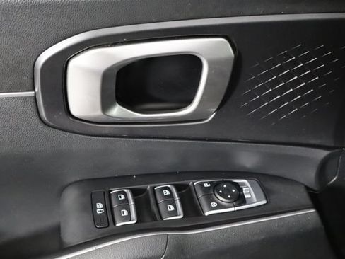 Used 2021 Kia Sorento S w/ Panoramic Sunroof Package FWD image 22