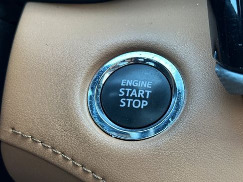 Used 2023 Toyota Highlander Platinum image 22