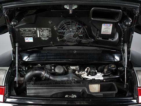 Used 2001 Porsche 911 Turbo AWD/4WD image 17