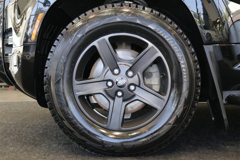 Used 2023 Land Rover Defender 110 S AWD/4WD image 24
