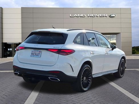 Used 2025 Mercedes-Benz GLC 350e 4MATIC image 5