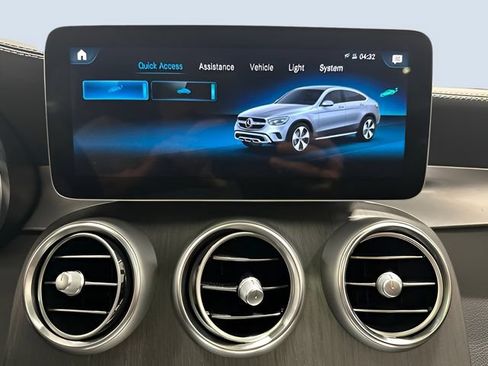 Used 2023 Mercedes-Benz GLC 300 4MATIC Coupe image 22