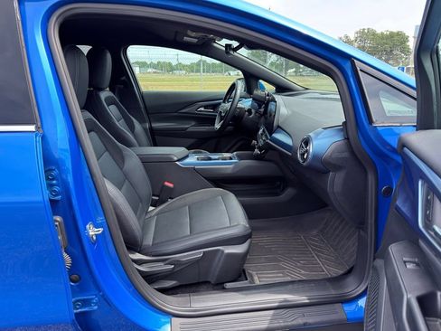 Used 2025 Chevrolet Equinox EV LT w/ Convenience Package FWD image 39