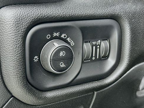 Used 2023 RAM 1500 Laramie AWD/4WD image 10