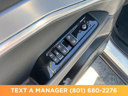 Used 2025 Jeep Wagoneer S Limited AWD/4WD image 11