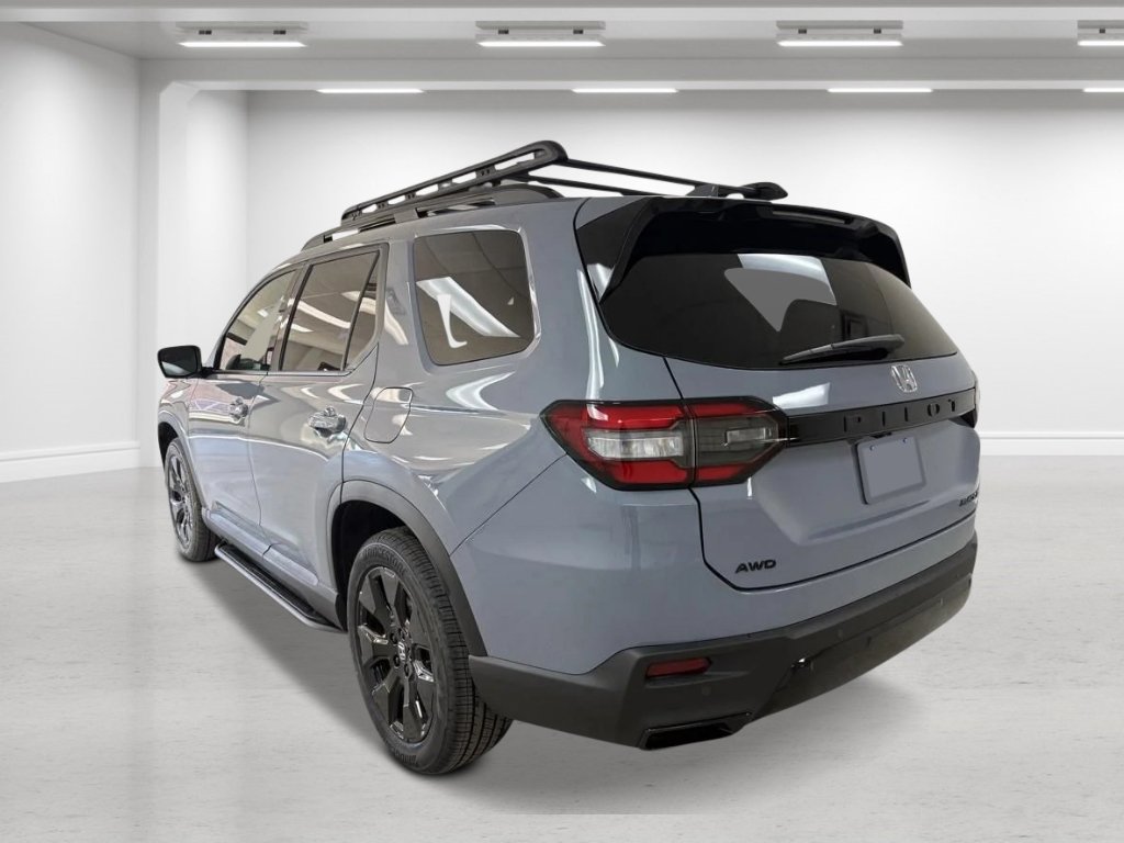 New 2026 Honda Pilot Black Edition image 3