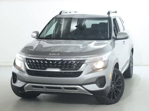 Used 2023 Kia Seltos Nightfall Edition AWD/4WD image 3