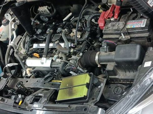 Used 2023 Nissan Kicks S image 16