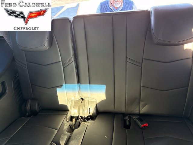 Used 2017 Cadillac Escalade Luxury AWD/4WD image 8