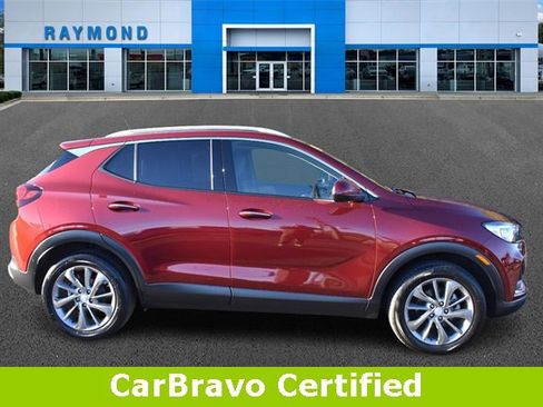Certified 2022 Buick Encore GX Essence w/ Advanced Technology Package image 2