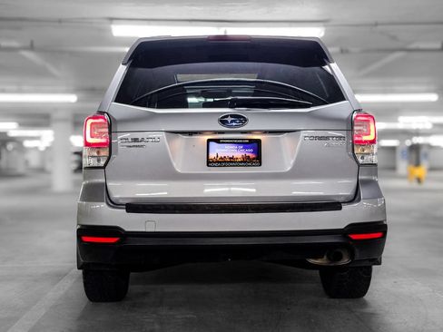 Used 2017 Subaru Forester 2.5i Premium w/ All-Weather Package AWD/4WD image 8
