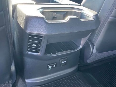 Used 2023 Toyota Tundra Limited image 13