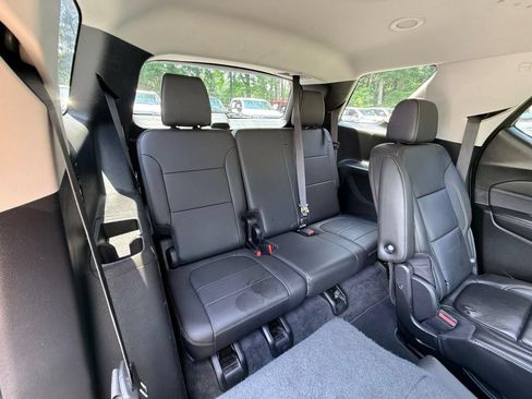 Used 2020 Chevrolet Traverse LT FWD image 29