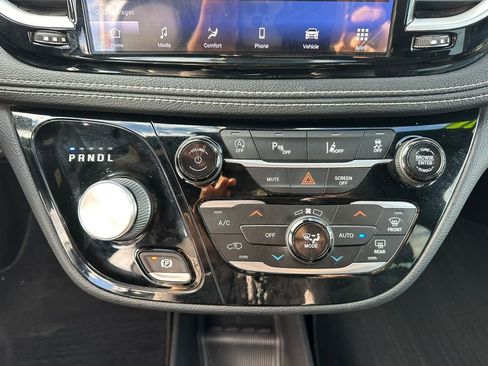 Used 2021 Chrysler Pacifica Touring-L w/ S Appearance Package image 20