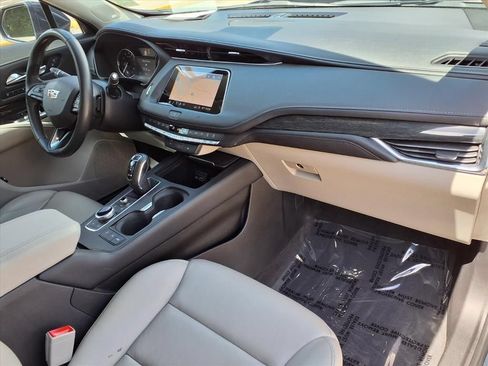 Used 2019 Cadillac XT4 Premium Luxury w/ Driver Awareness Package FWD image 8