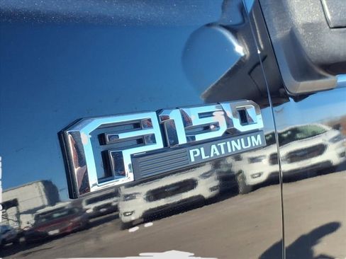 Used 2019 Ford F150 Platinum w/ Equipment Group 701A Luxury image 37