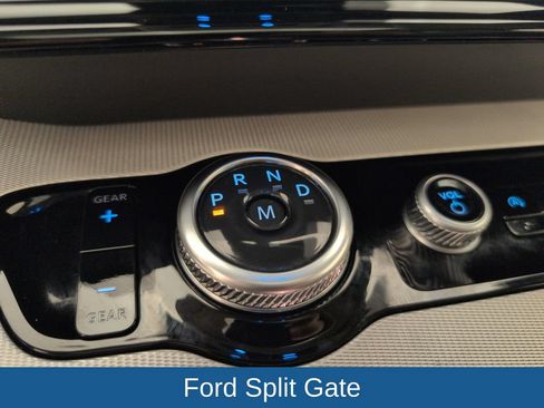 Used 2025 Ford Expedition Active RWD image 30