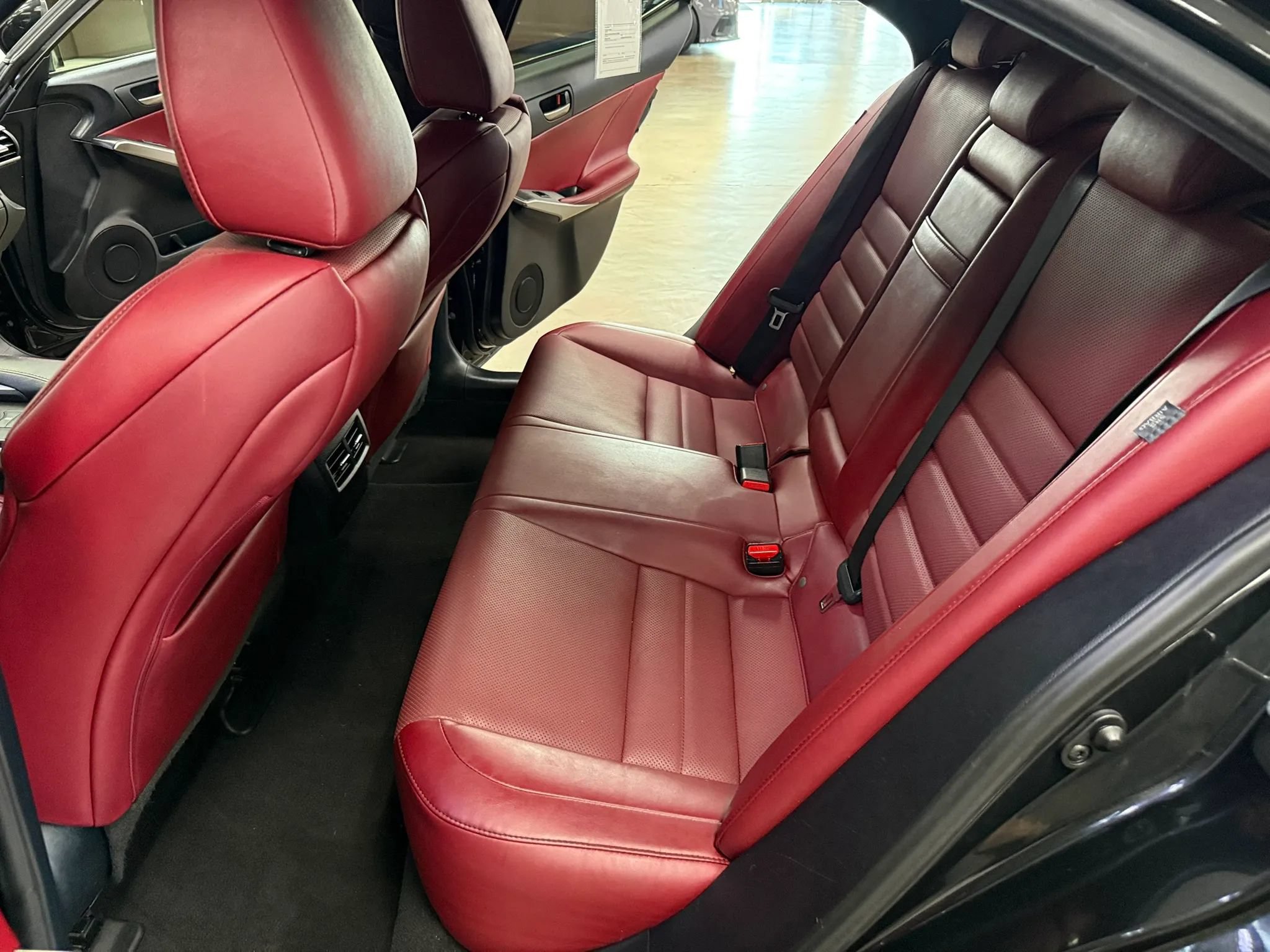 Used 2019 Lexus IS 350 F Sport w/ F Sport Package RWD image 12