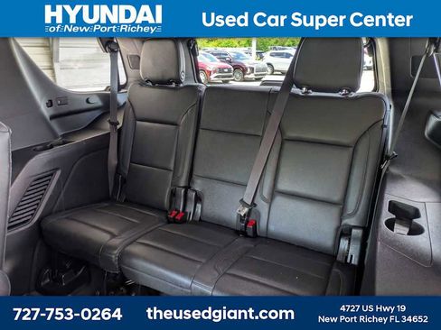 Used 2021 Chevrolet Tahoe Z71 w/ Rear Media and Nav Package AWD/4WD image 15