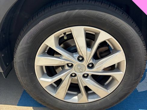 Used 2021 Hyundai Tucson SE FWD image 17